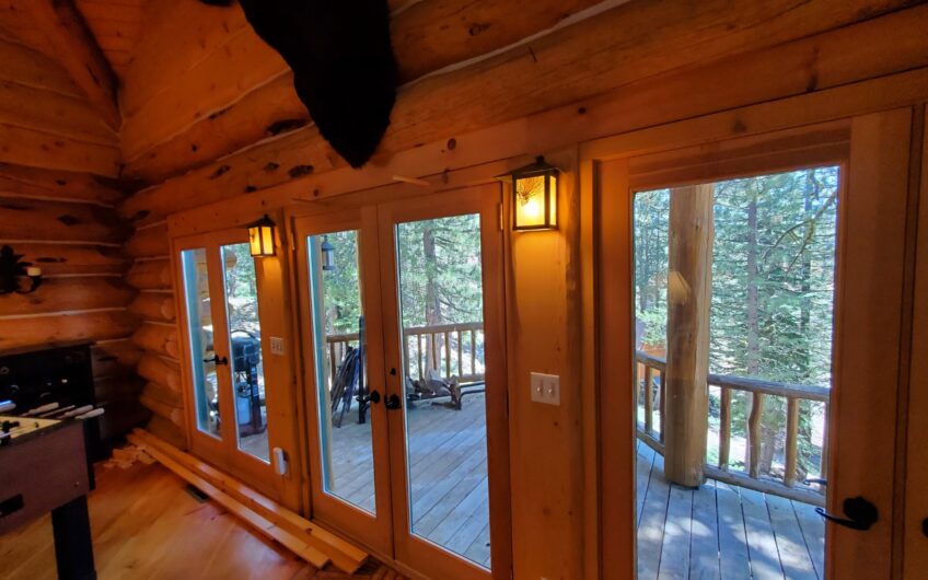 Custom Bear Valley Log Home