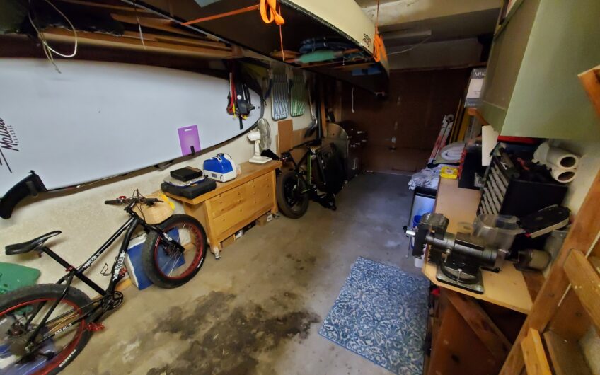 Creekside Loft Condo with Garage