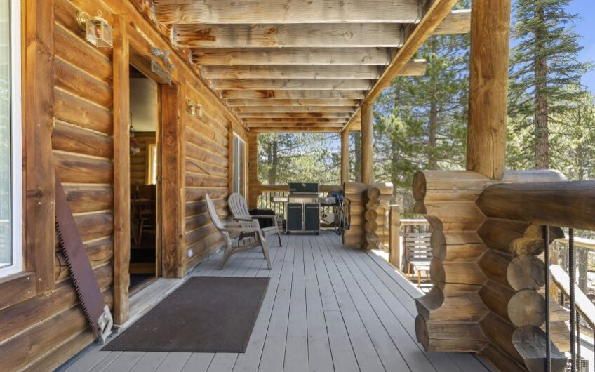 Exquisite High Sierra Log Cabin with a Spacious open floor plan